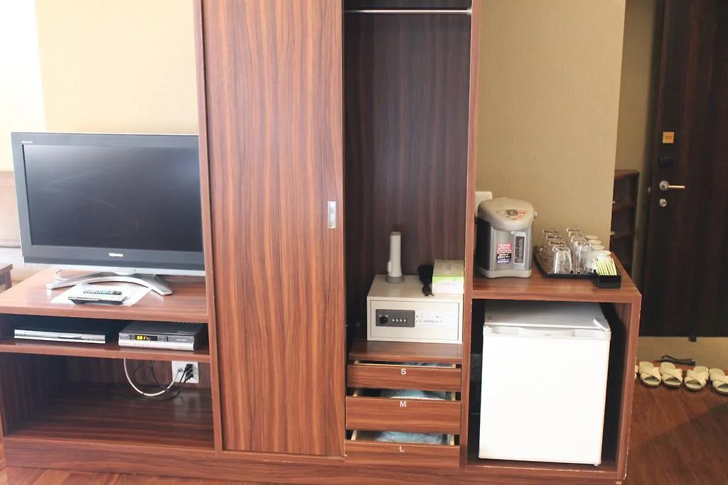 Hotel Saika Fujisawa 2*,